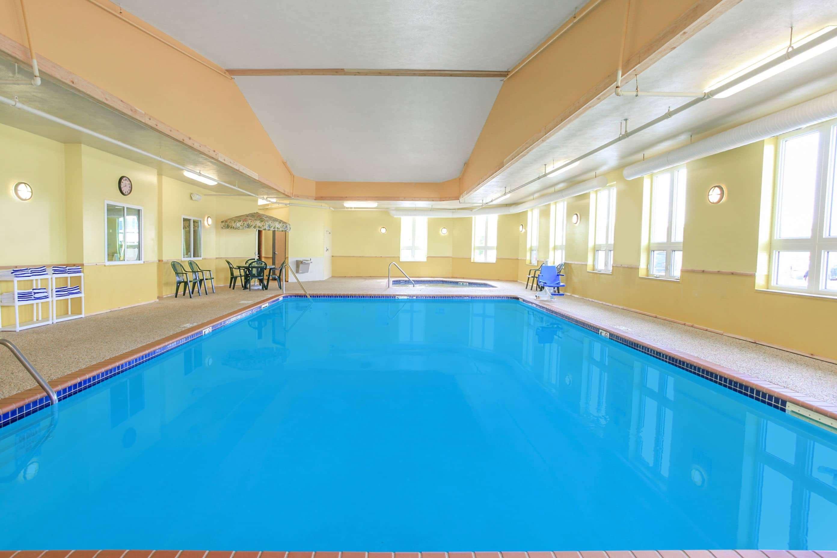 Super 8 By Wyndham Sault Ste. Marie Hotell Exteriör bild